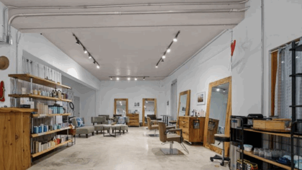 260 【カイルア中心街× ハイセンスサロン】店舗設備一式付きリース譲渡！あなたの夢を今ここから