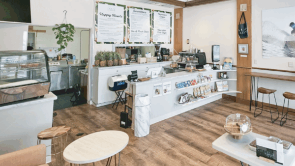 【019】賃貸物件 :  ~Bishop Square で即営業可能なレストラン物件~