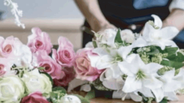 302 ハワイで約 60 年の実績!フローラル卸売&小売ビジネス