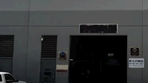 315 【マウイ島・キヘイ】不動産付き・34 年の実績を持つターンキー自動車修理工場 M&A 案件のご紹介